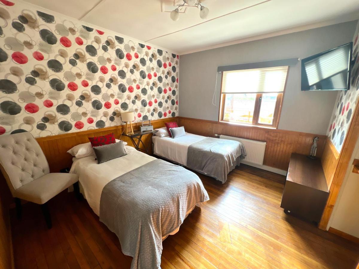 Ferienwohnung Incredible Downtown Duplex With Interior Backyard Punta Arenas Exterior foto