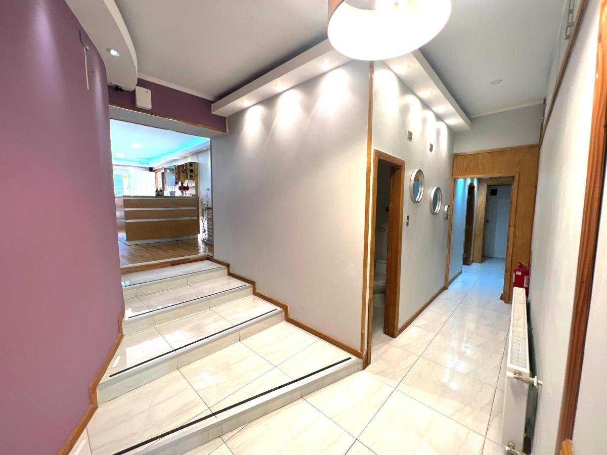 Ferienwohnung Incredible Downtown Duplex With Interior Backyard Punta Arenas Exterior foto
