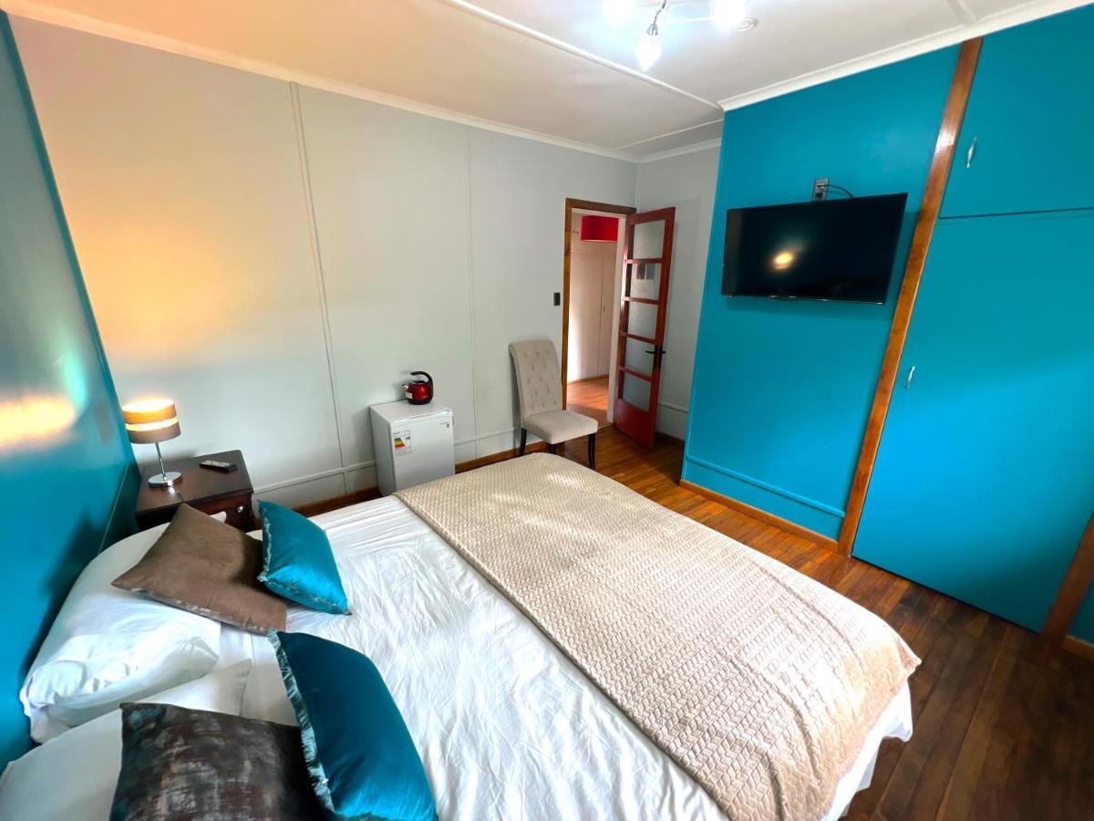 Ferienwohnung Incredible Downtown Duplex With Interior Backyard Punta Arenas Exterior foto