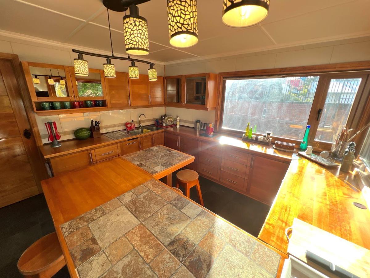 Ferienwohnung Incredible Downtown Duplex With Interior Backyard Punta Arenas Exterior foto